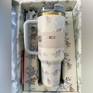 Stanley Loveshackfancy-Floral Tumbler - Cream and Pink